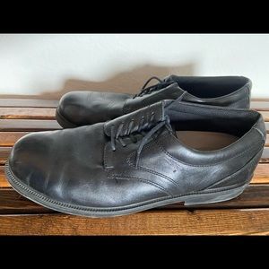Men’s dress shoes